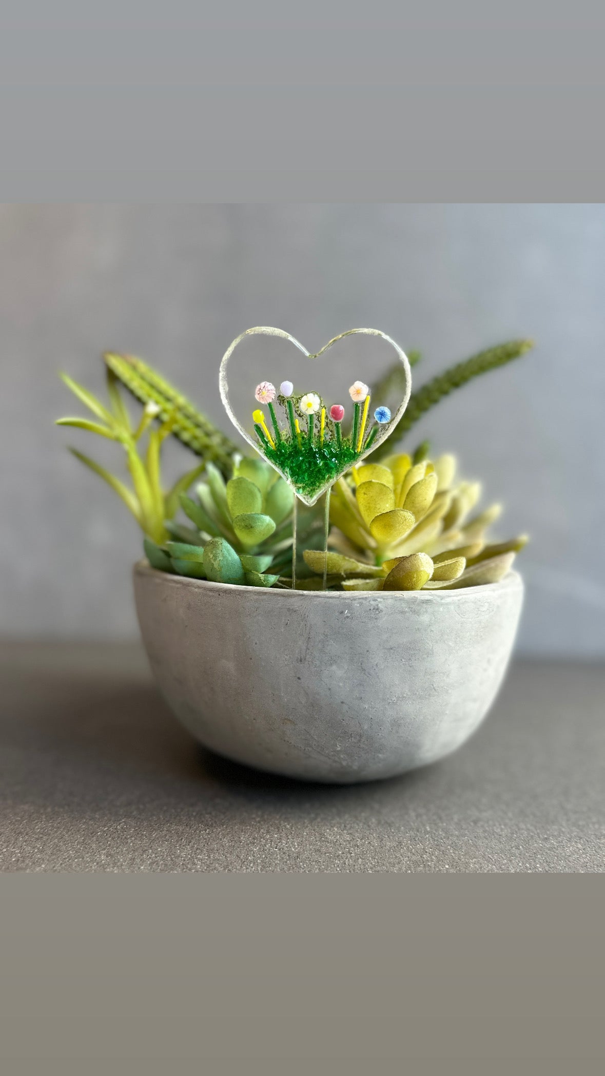 Fused Glass Floral Heart Hanger – Handmade Flower Decoration, Mother’s Day Gift, Romantic Keepsake, Luxury Gift Box