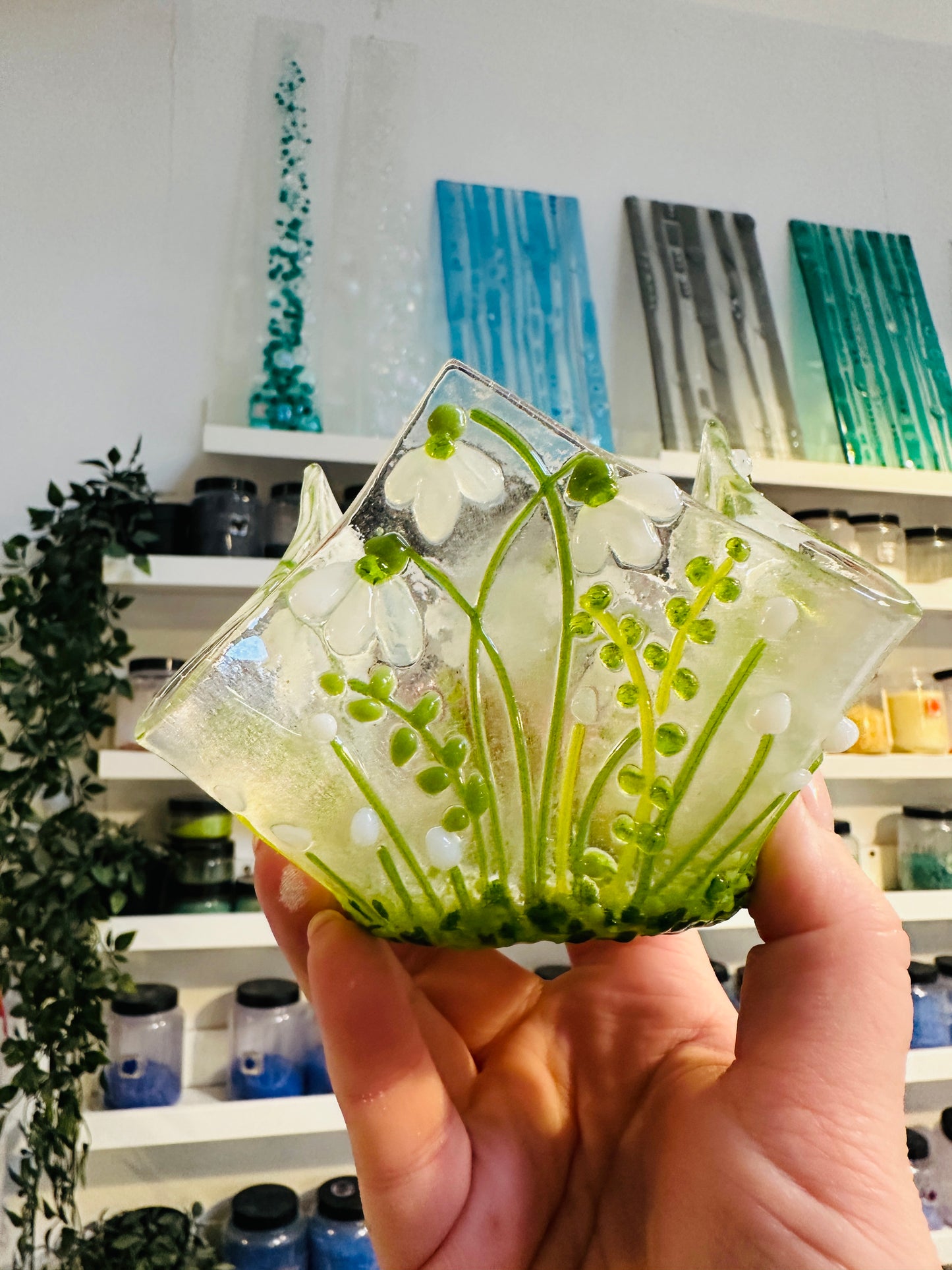 Snowdrop sculptural tealight