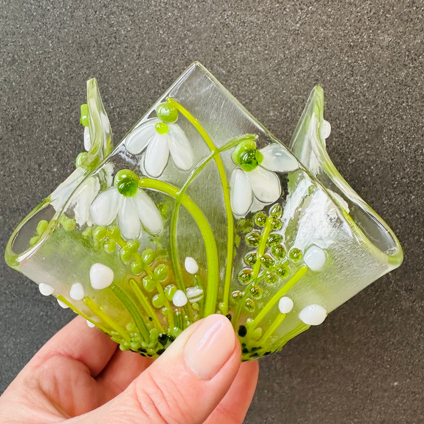 Snowdrop sculptural tealight