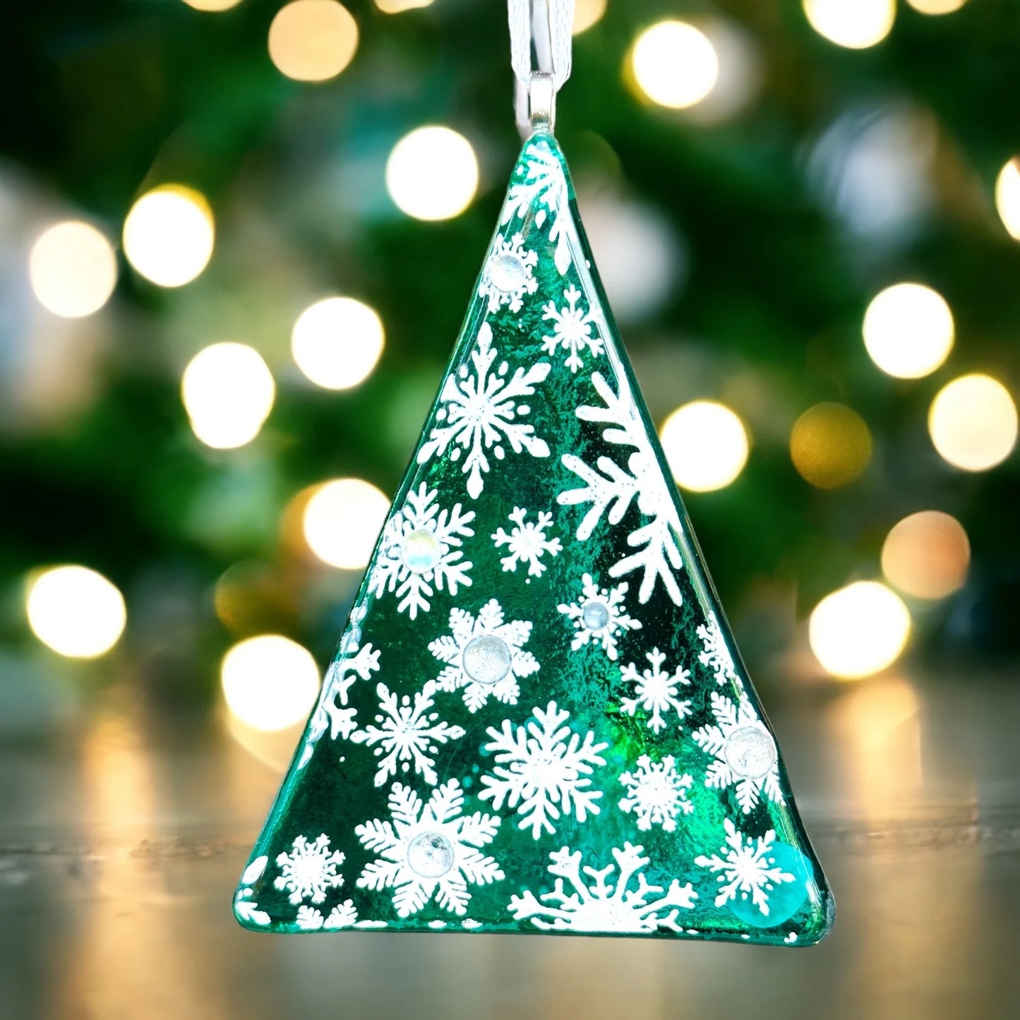 Christmas Tree - Snowflakes Green