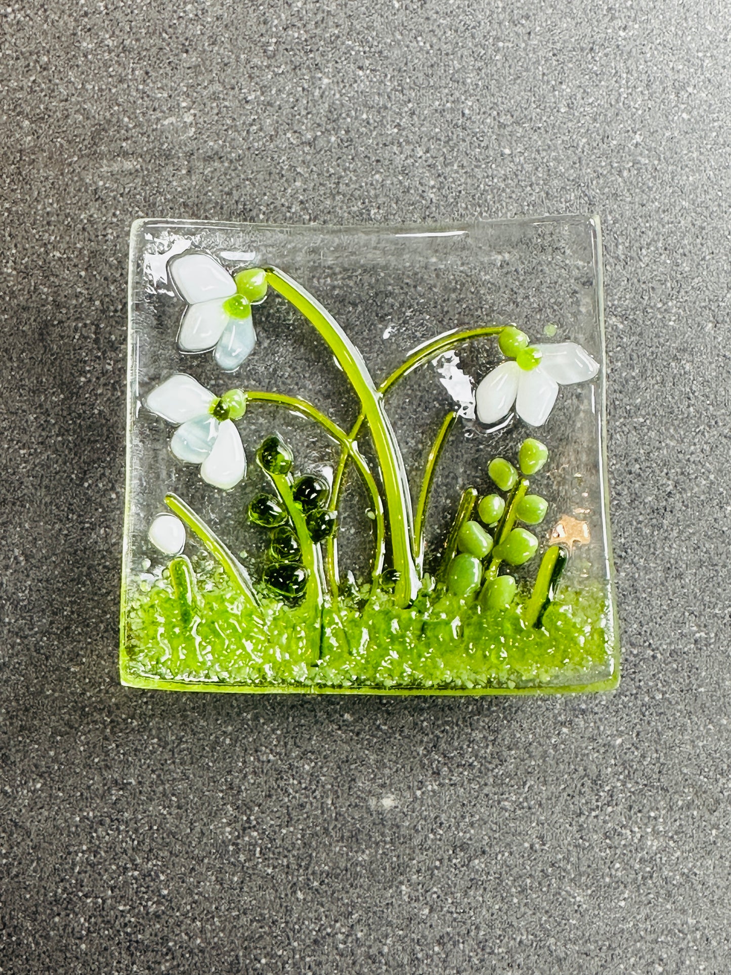Snowdrop glass bowl