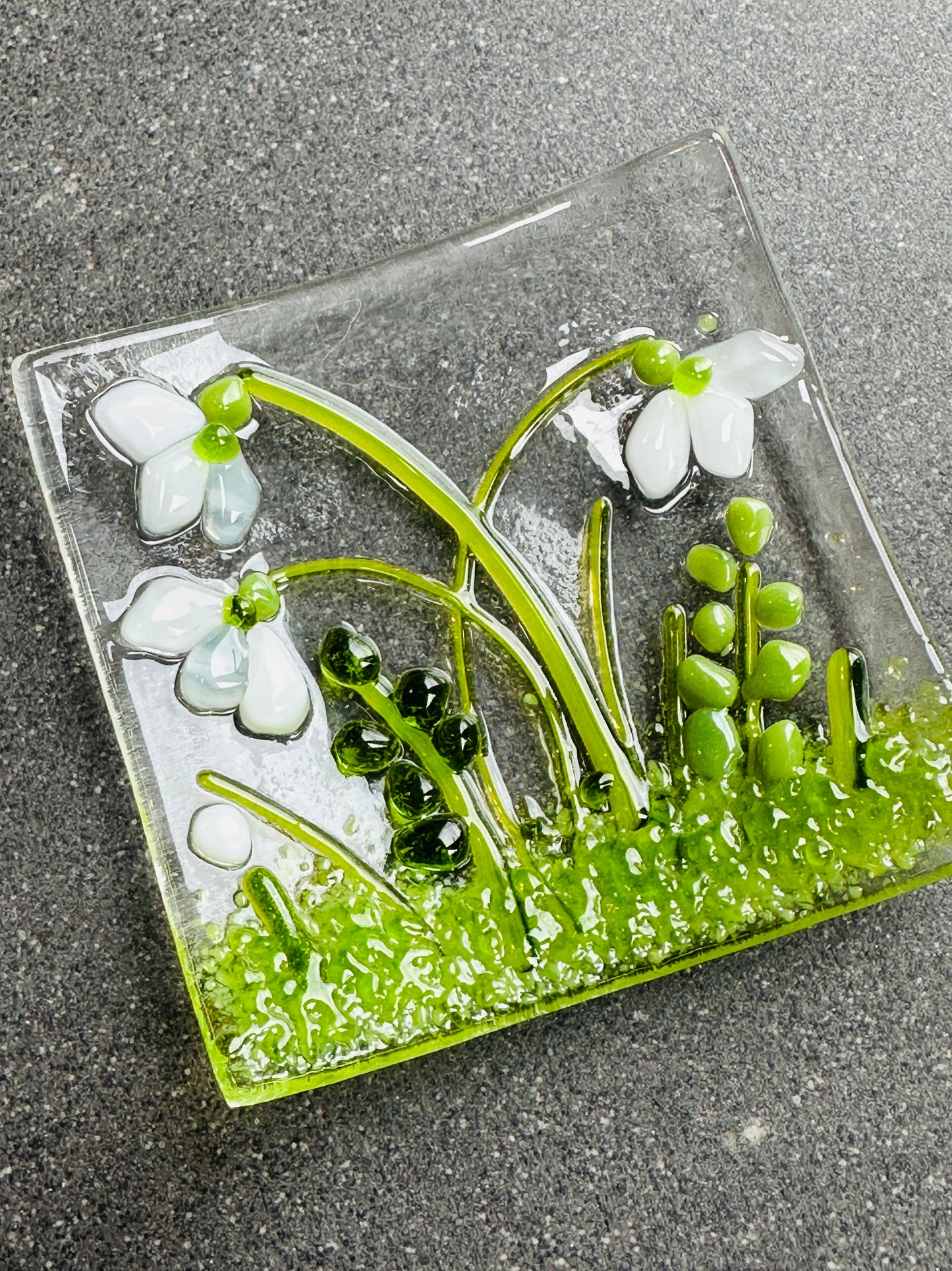 Snowdrop glass bowl