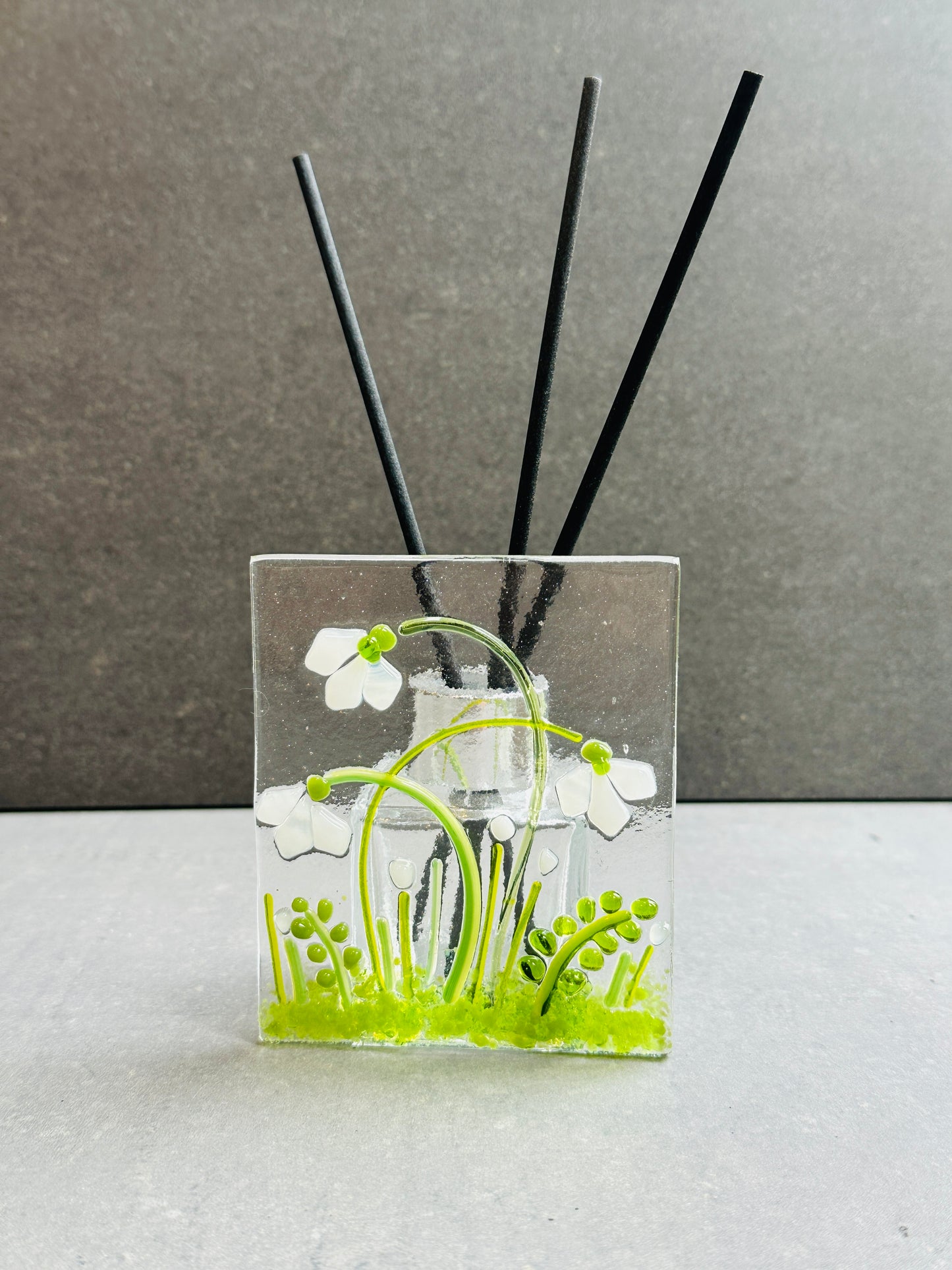 Snowdrop diffuser