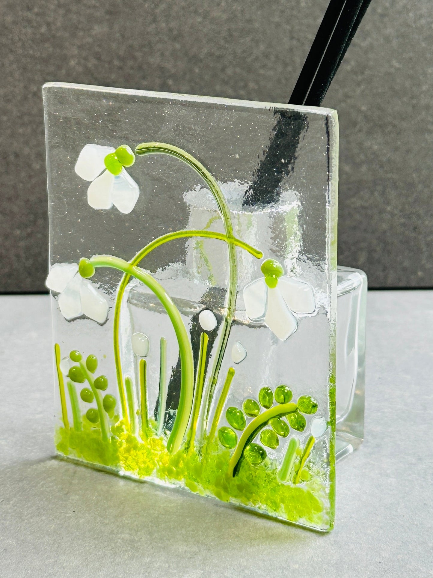 Snowdrop diffuser