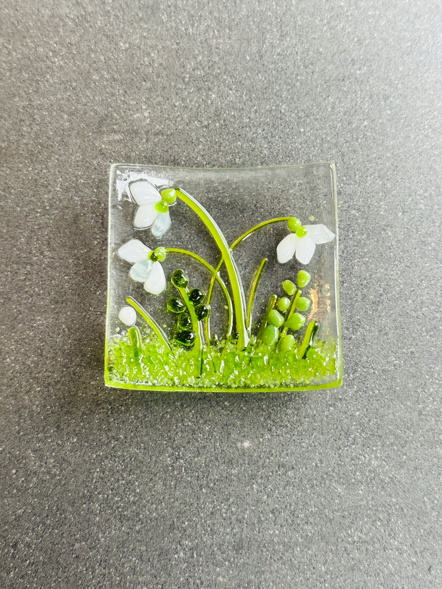 Snowdrop glass bowl