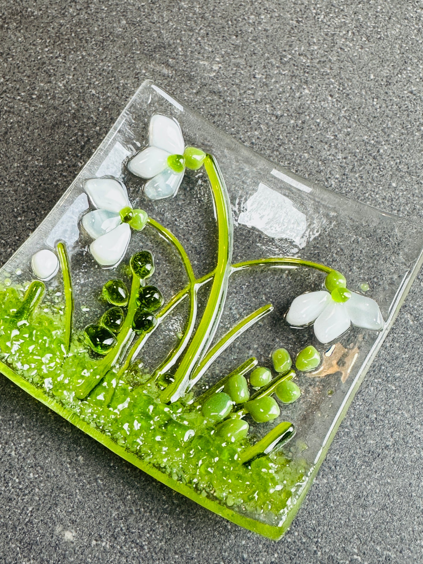 Snowdrop glass bowl