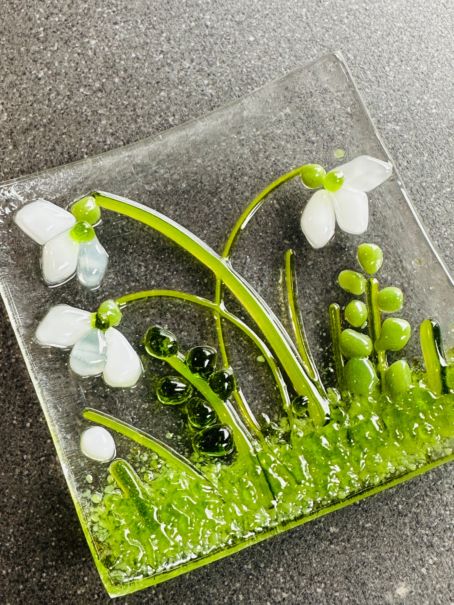 Snowdrop glass bowl