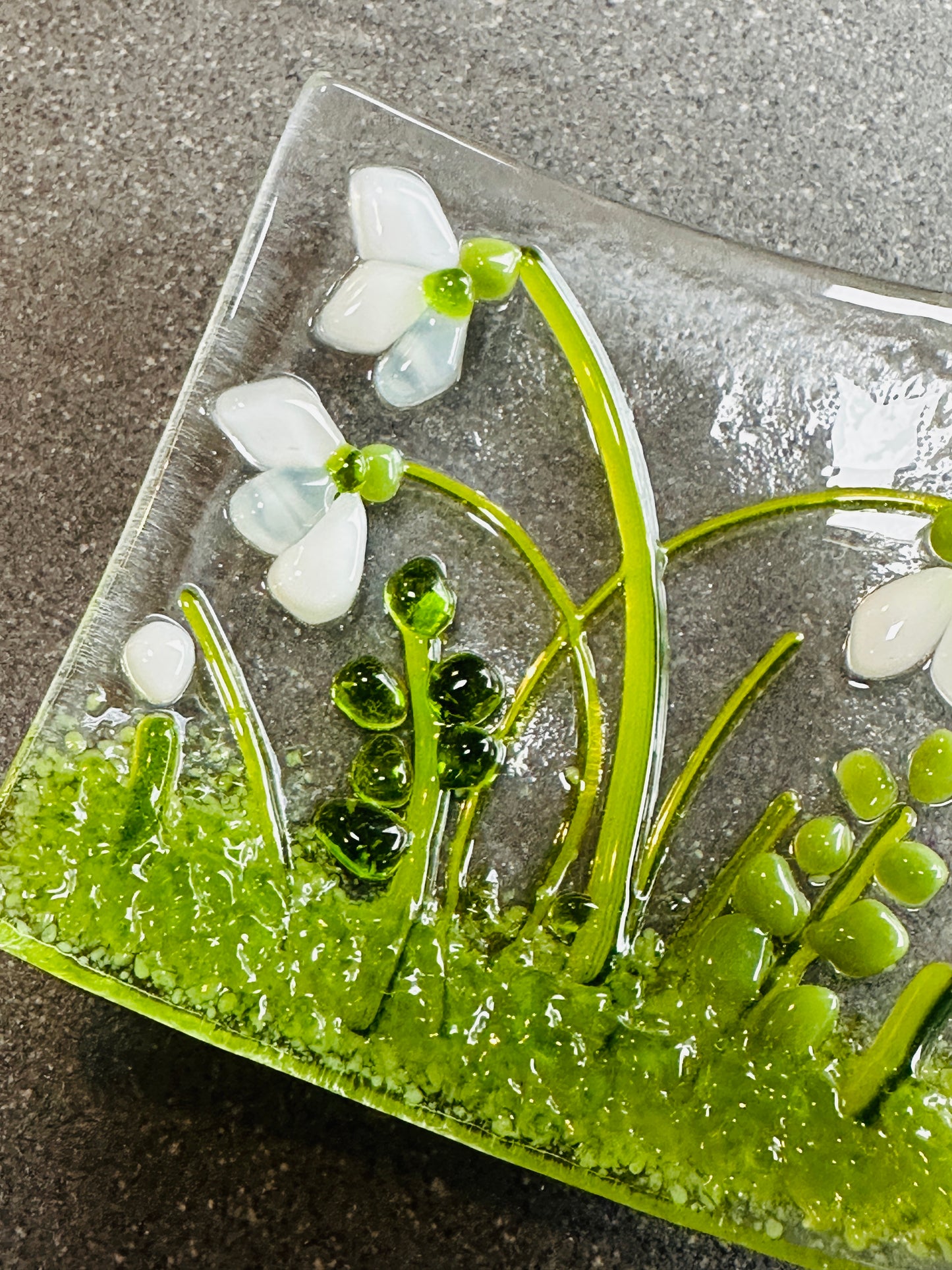Snowdrop glass bowl
