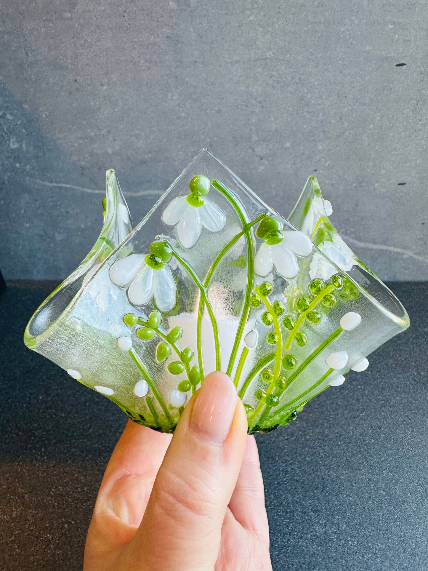 Fused Glass Snowdrop Candle/Tealight Holder craft kit.