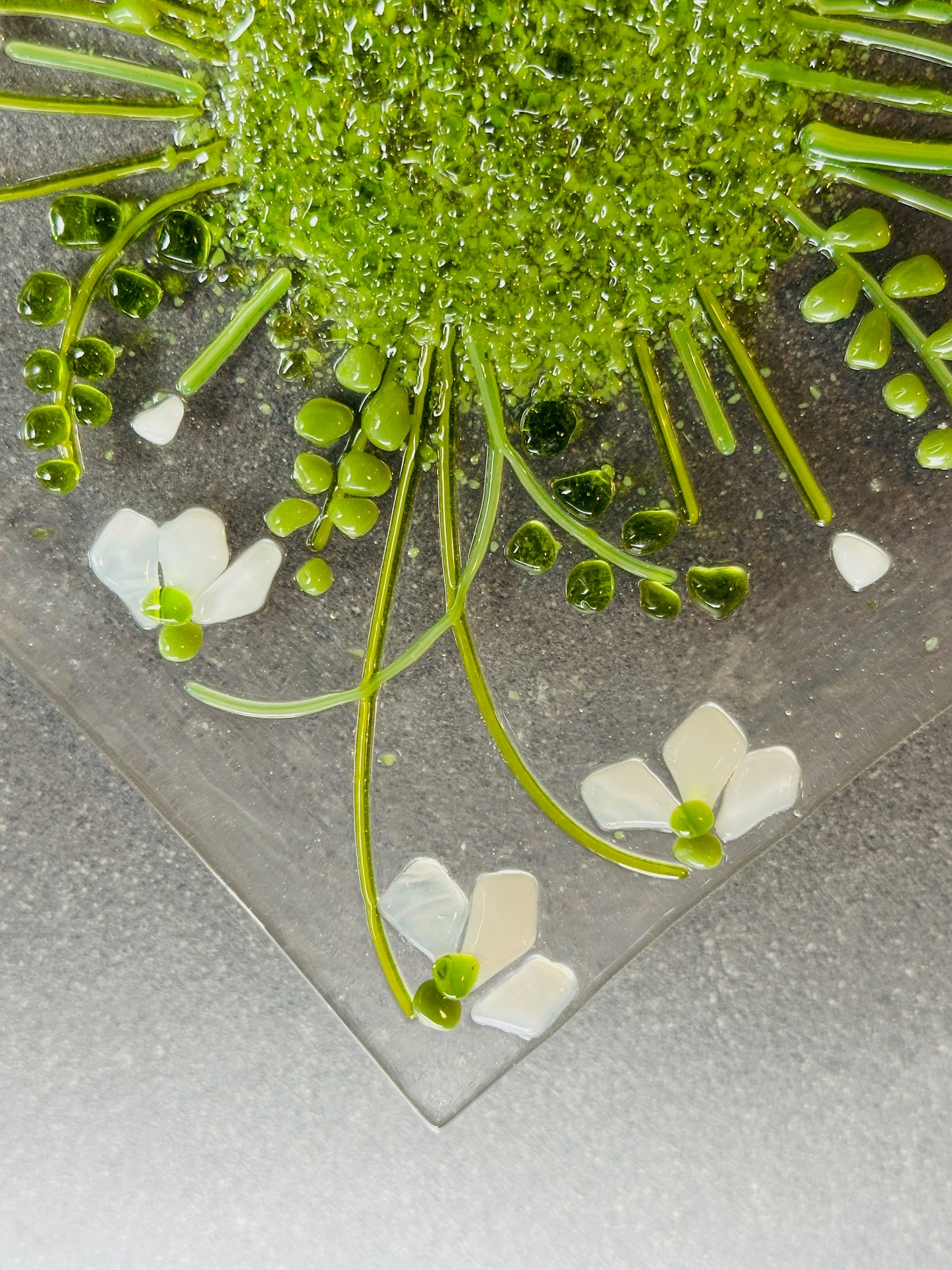 Snowdrop glass large plate