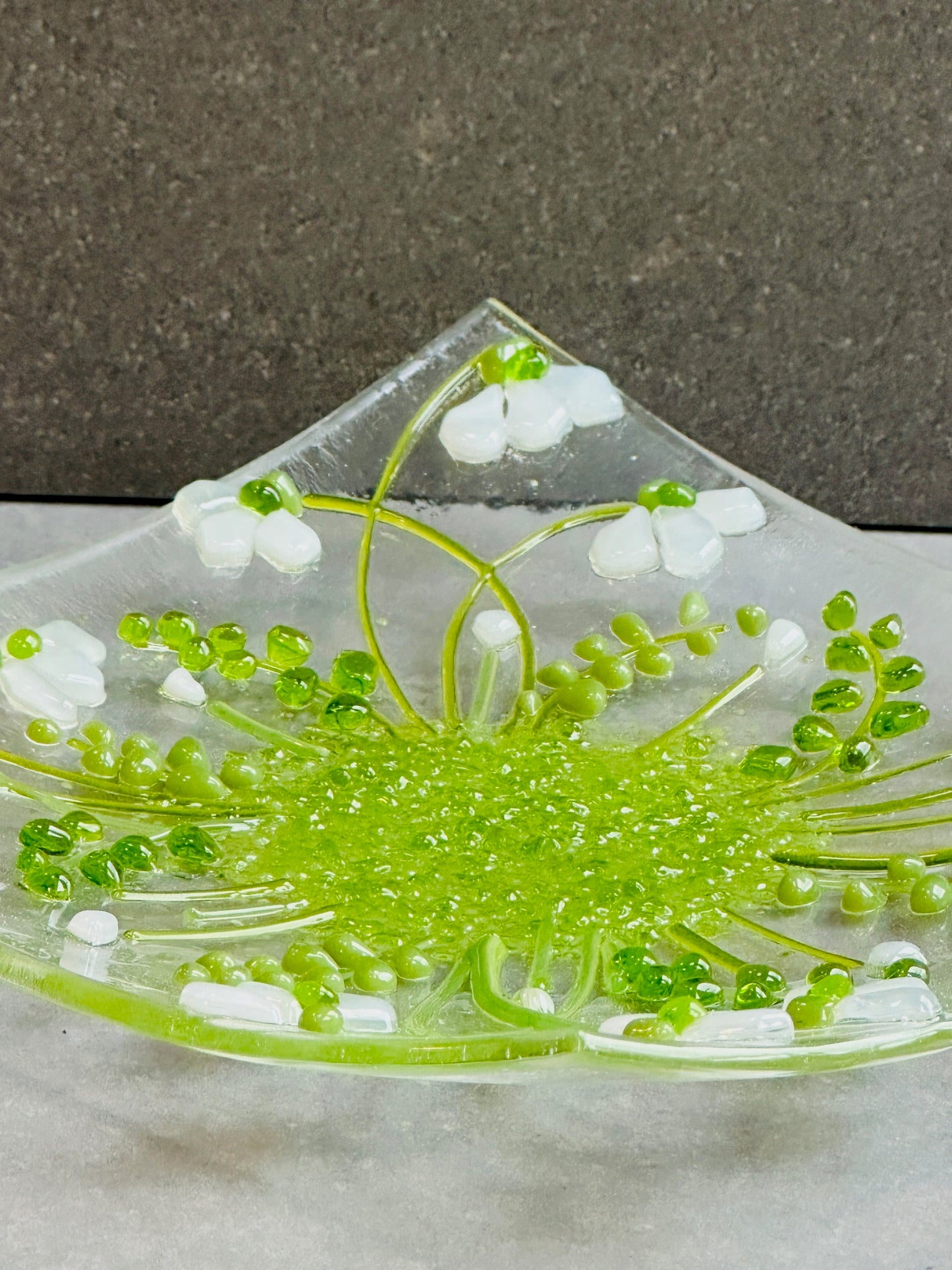 Snowdrop glass large plate
