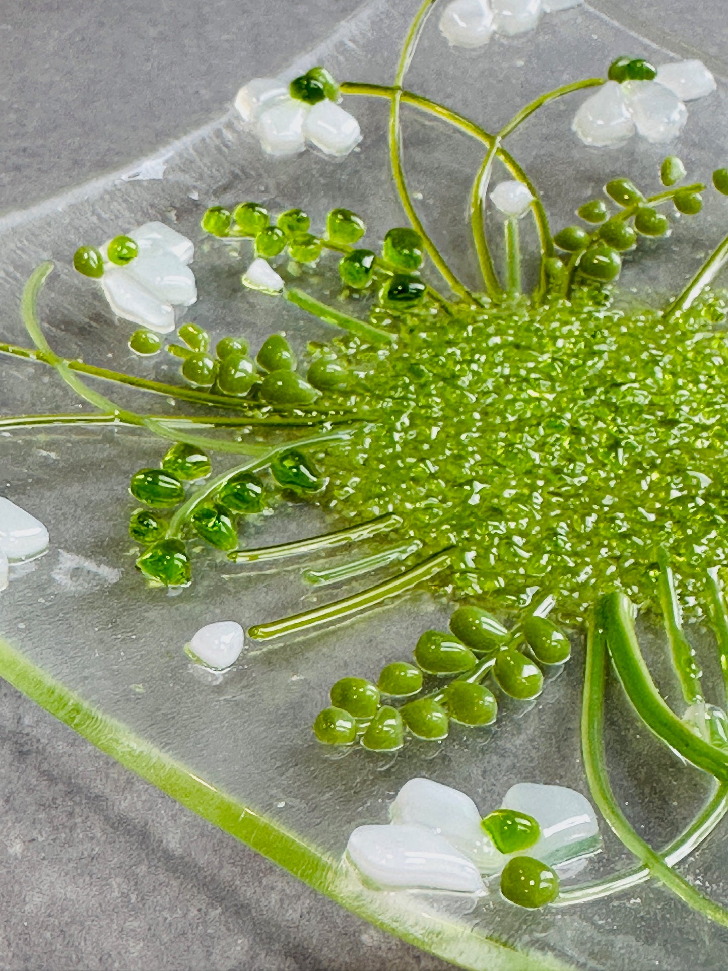 Snowdrop glass large plate