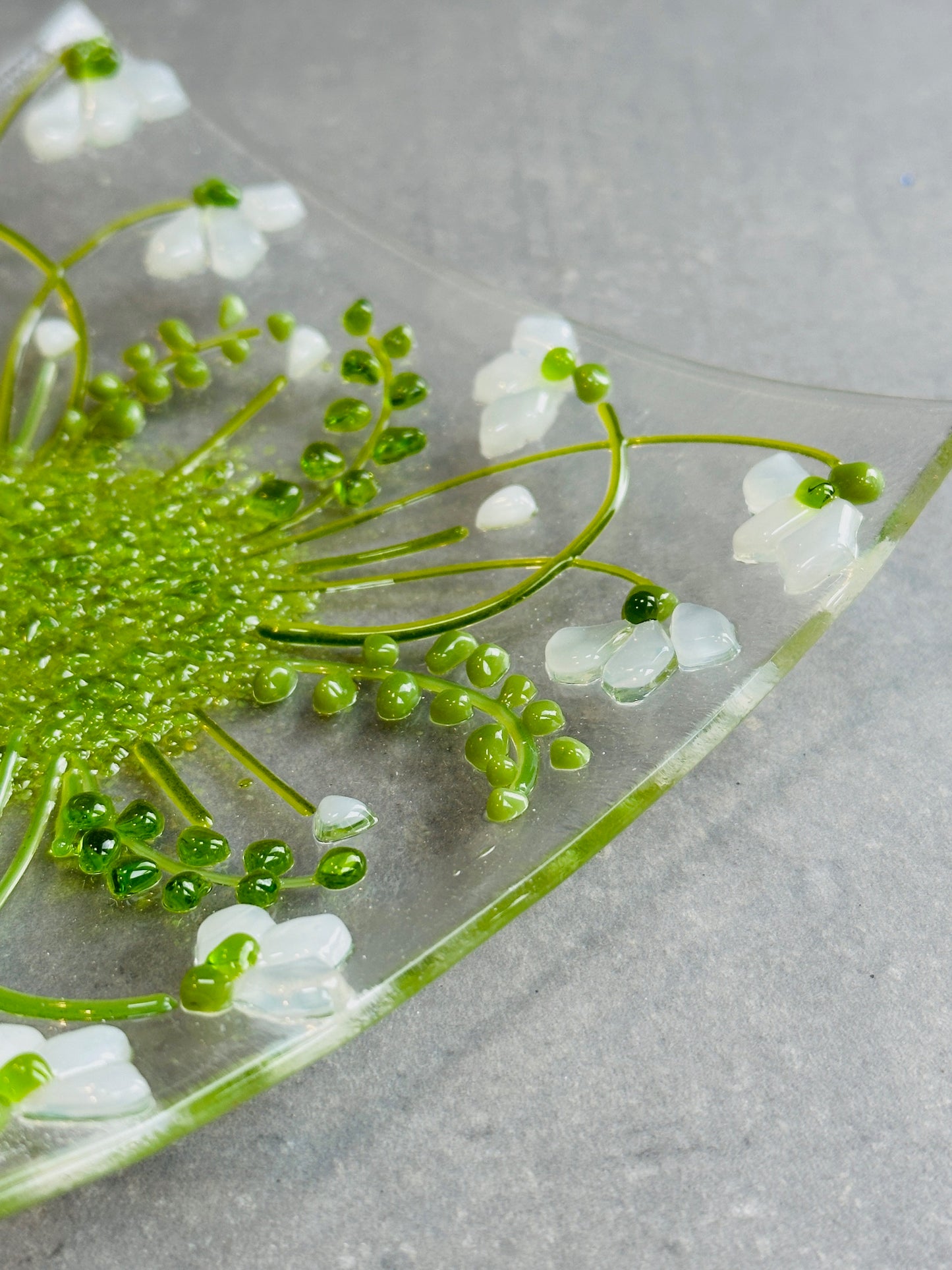 Snowdrop glass large plate