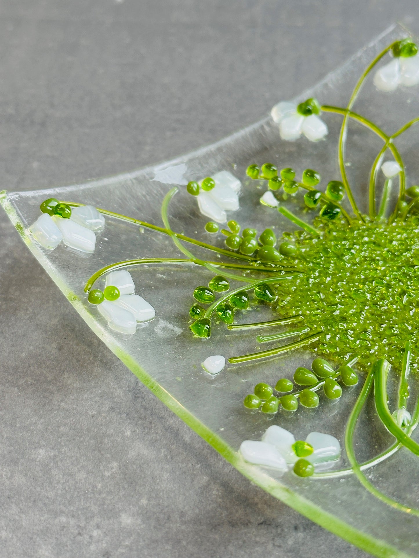 Snowdrop glass large plate