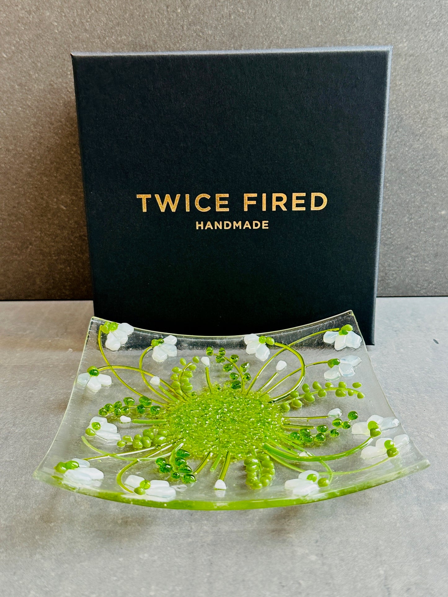 Snowdrop glass large plate