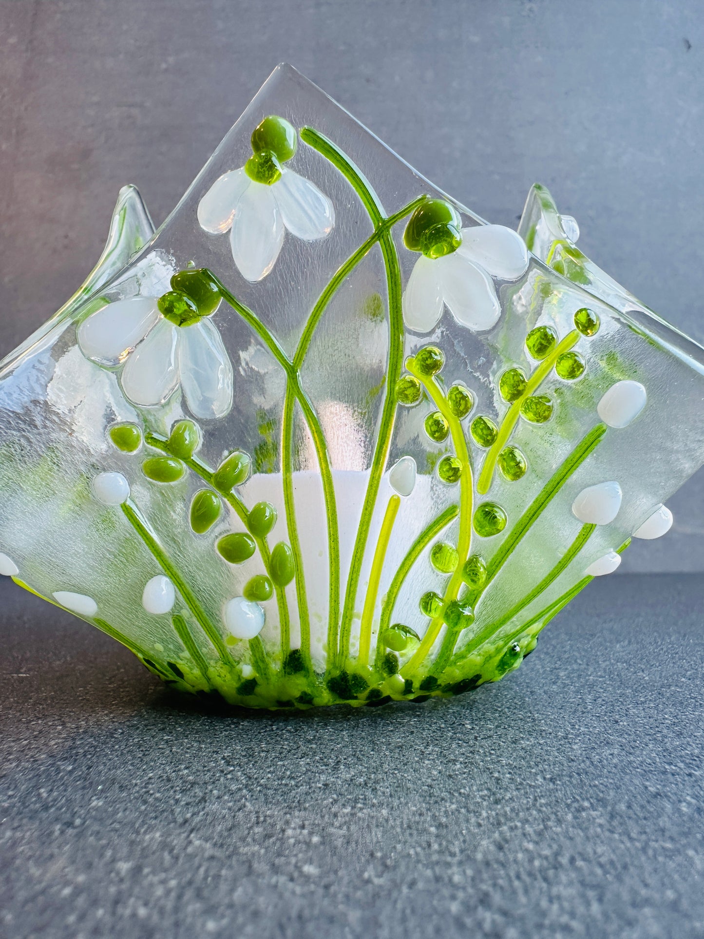Fused Glass Snowdrop Candle/Tealight Holder craft kit.