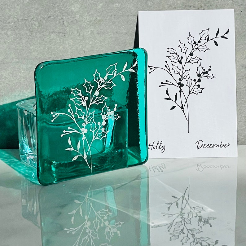 December Holly - Tea Light